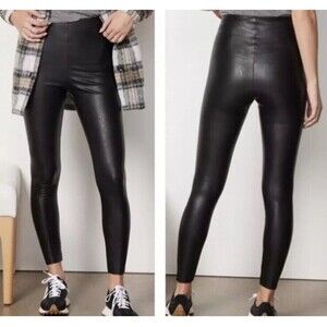Commando Black Faux Leather Leggings Black 7/8 Ankle  Length Size MediumTextured